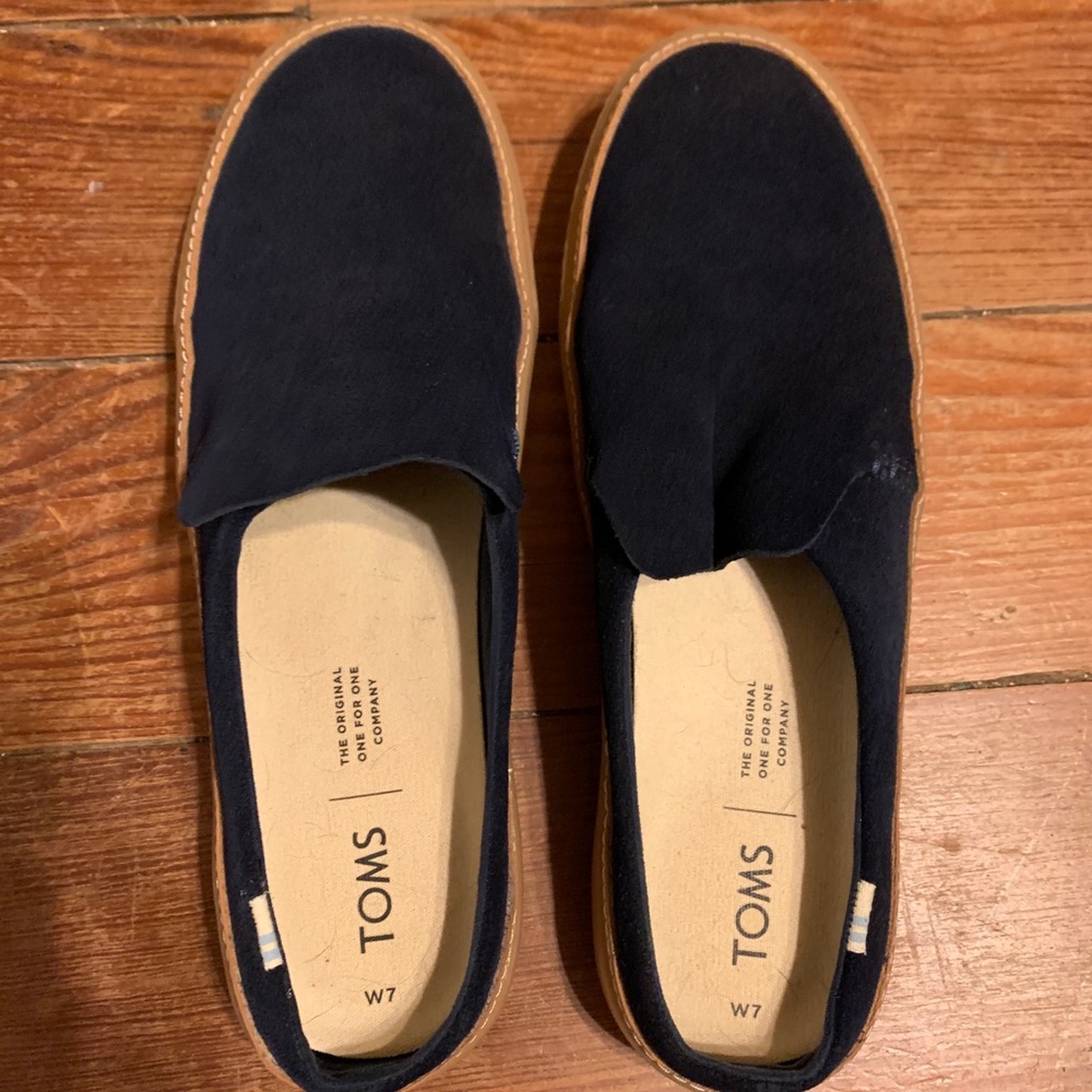 Toms, navy blue slip on